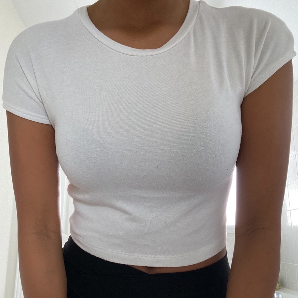 ‼️SOLD‼️ White crop top